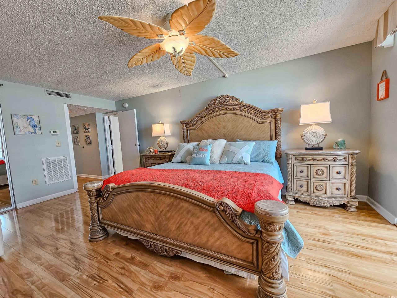 9820 Queensway Blvd. Photo 26