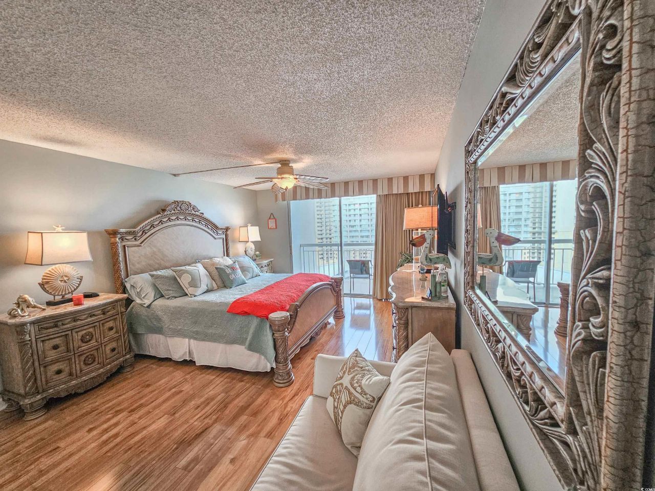 9820 Queensway Blvd. Photo 28