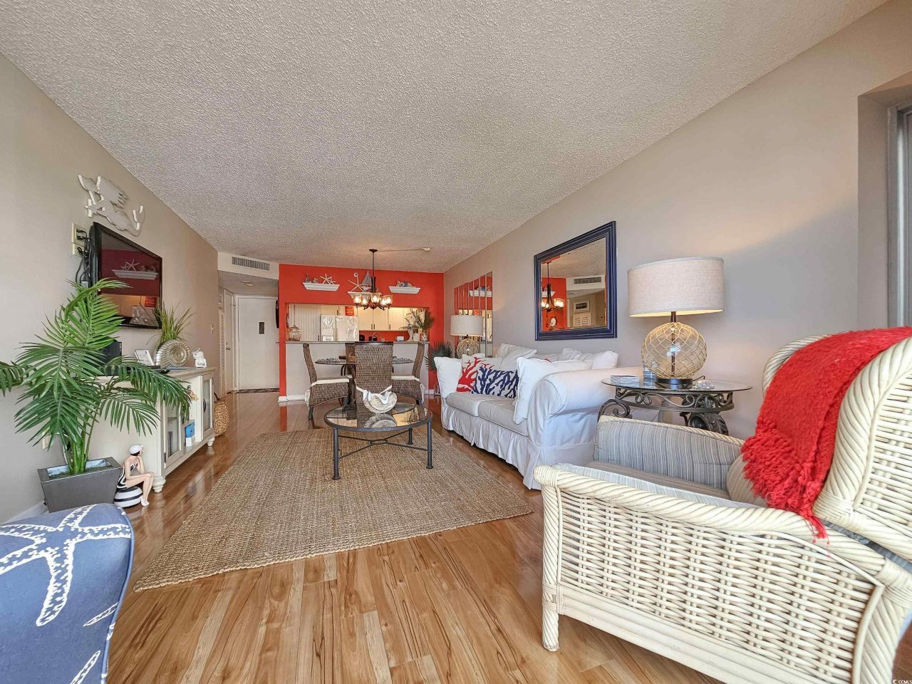 9820 Queensway Blvd. Photo 7