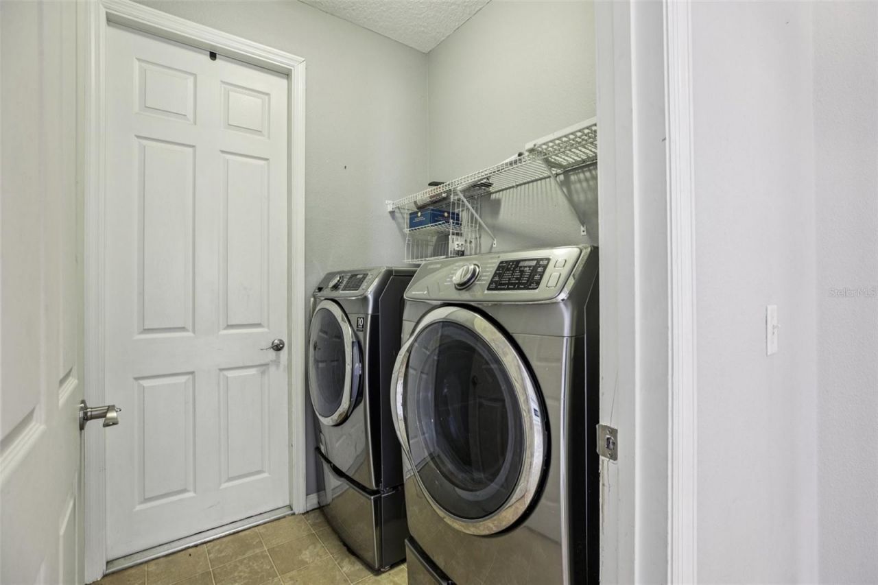 13421 Biscayne Drive, Grand Island, FL 32735 Photo