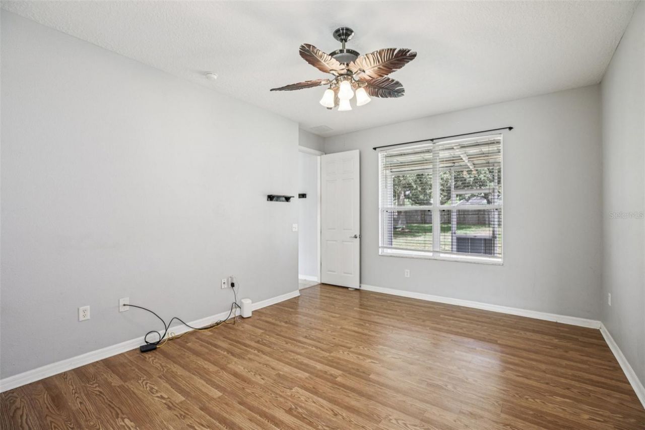 13421 Biscayne Drive, Grand Island, FL 32735 Photo