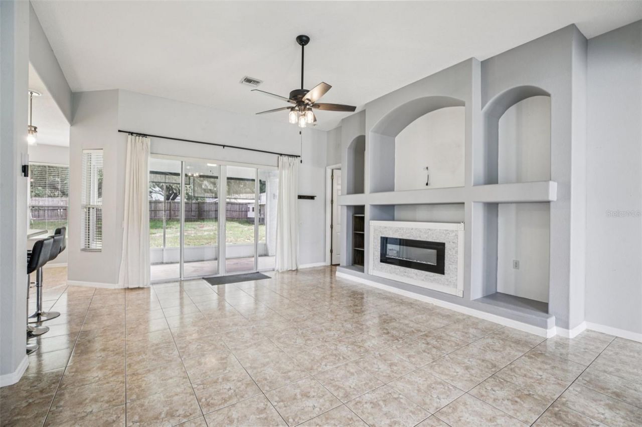 13421 Biscayne Drive, Grand Island, FL 32735 Photo