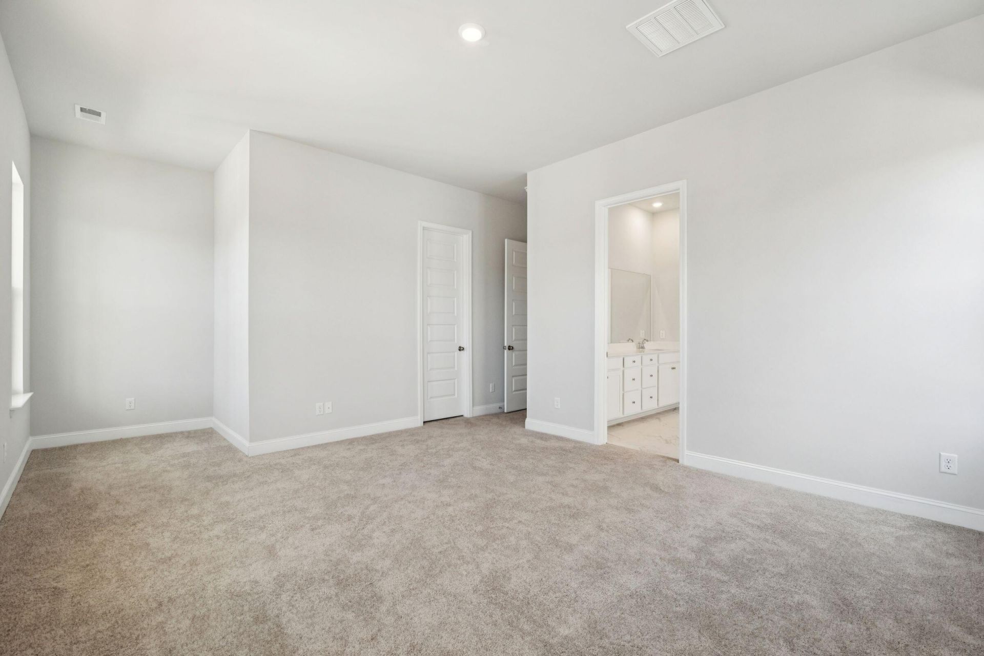 185 Threaded Fern Street Photo 18