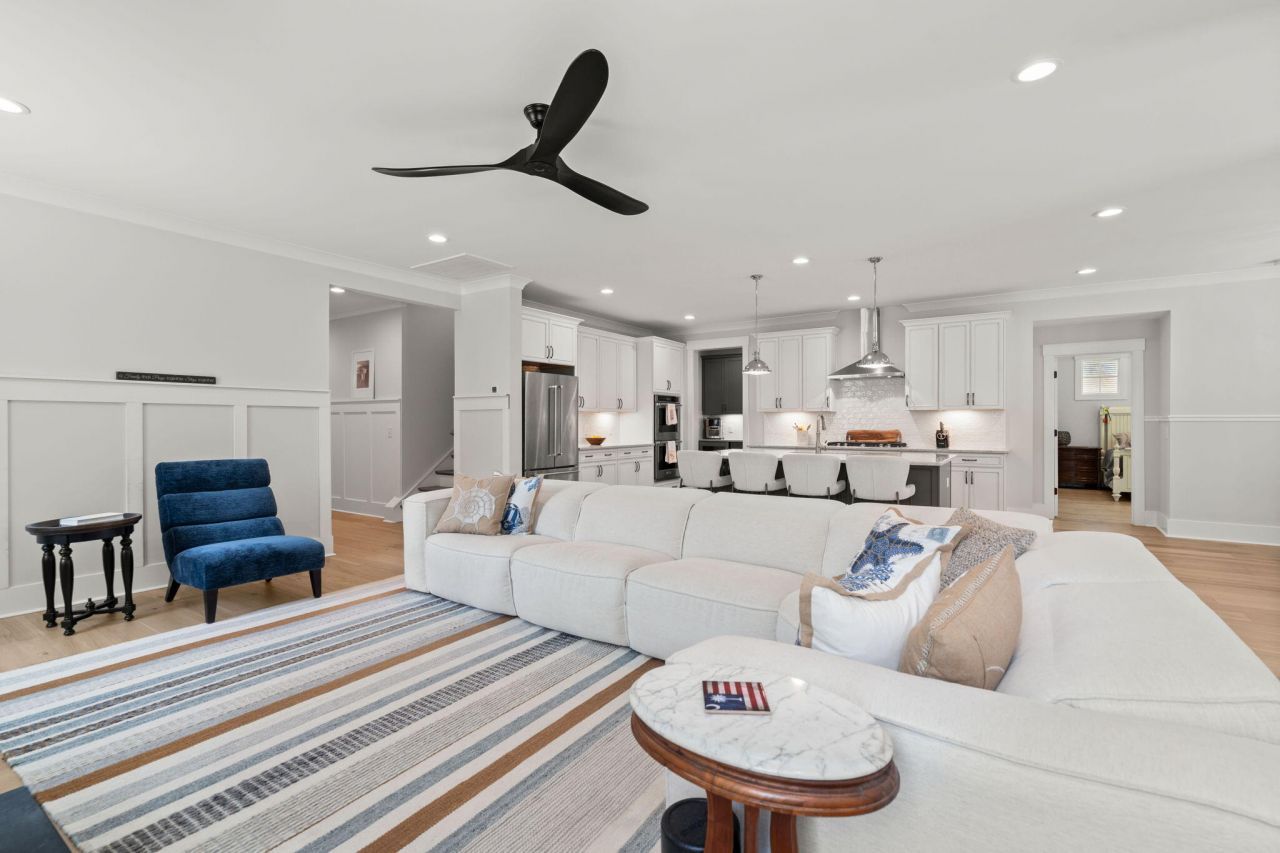 408 Henry Joseph Way Photo 11