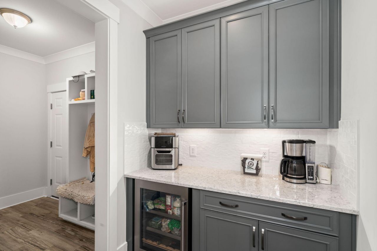 408 Henry Joseph Way Photo 23