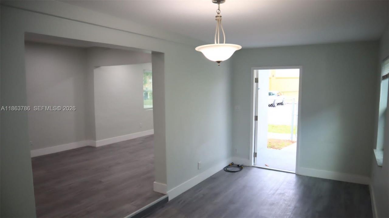 2503 NW 9th St, Fort Lauderdale, FL 33311 Photo