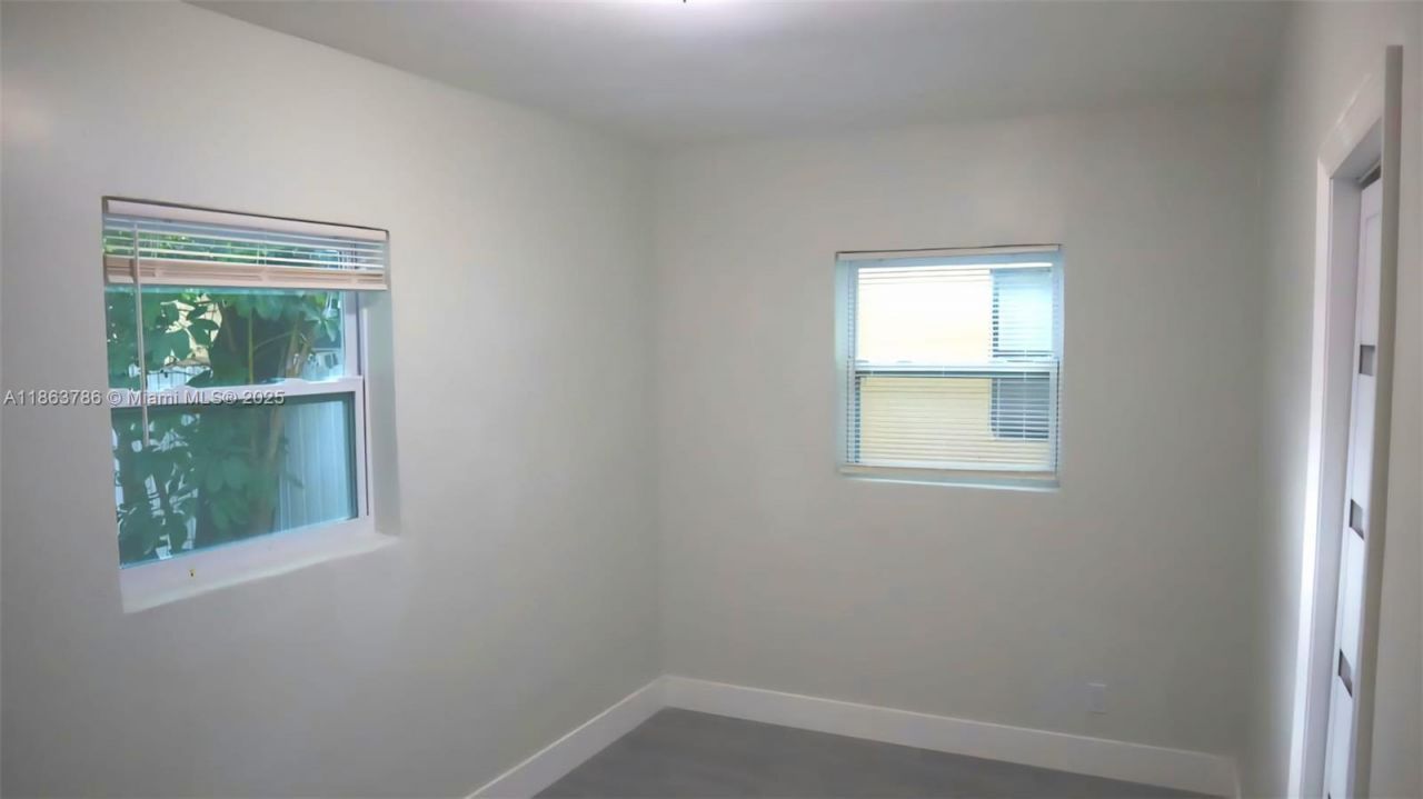 2503 NW 9th St, Fort Lauderdale, FL 33311 Photo