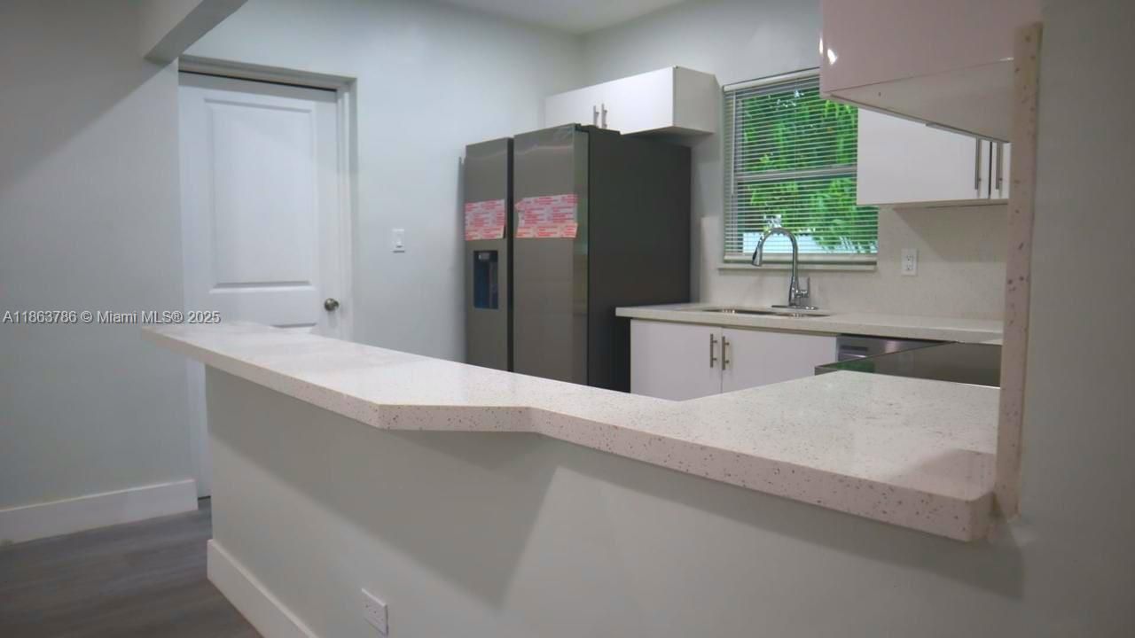 2503 NW 9th St, Fort Lauderdale, FL 33311 Photo