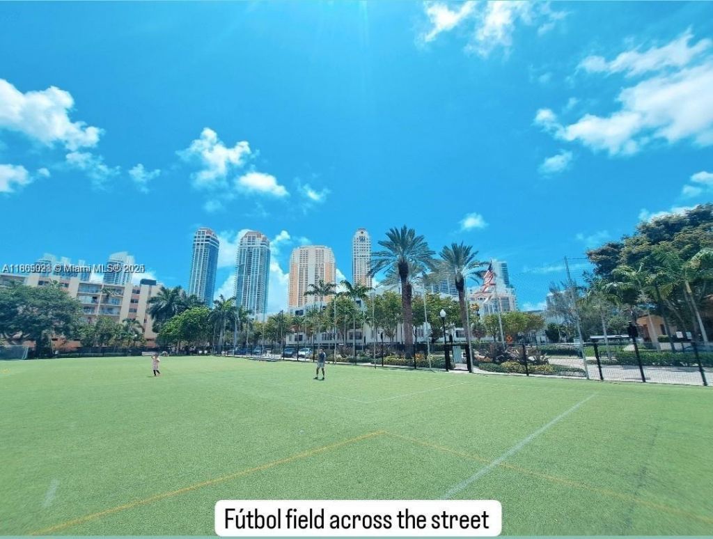 201 178th Dr, Unit 225, Sunny Isles Beach, FL 33160 Photo