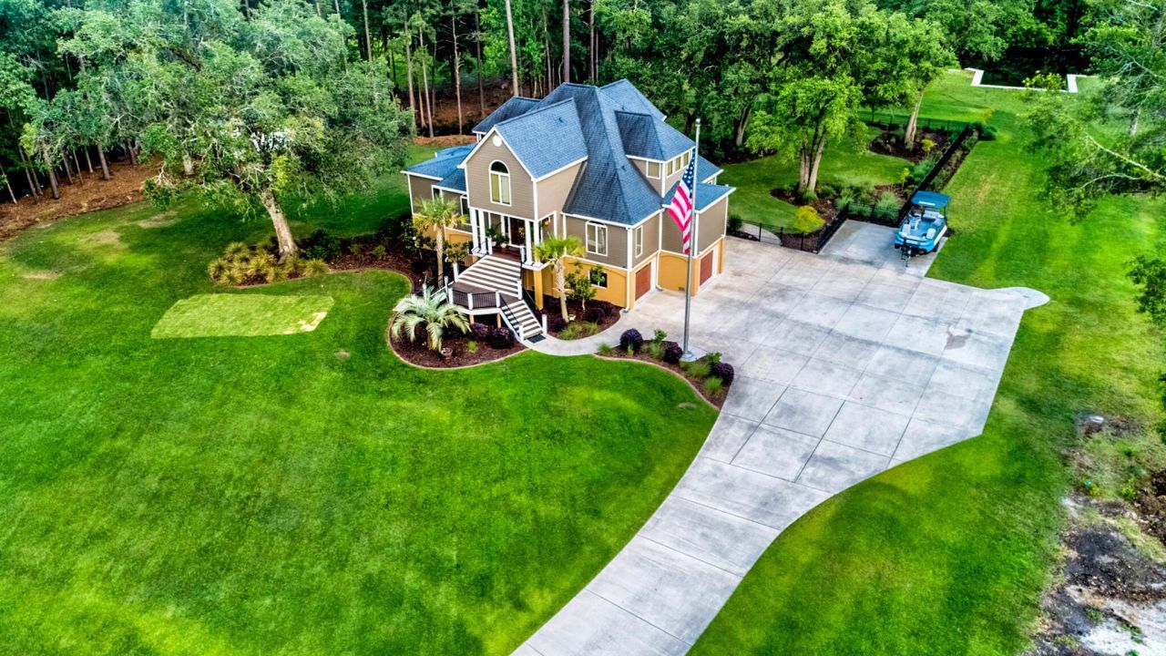 975 Mayfield Street Photo 64