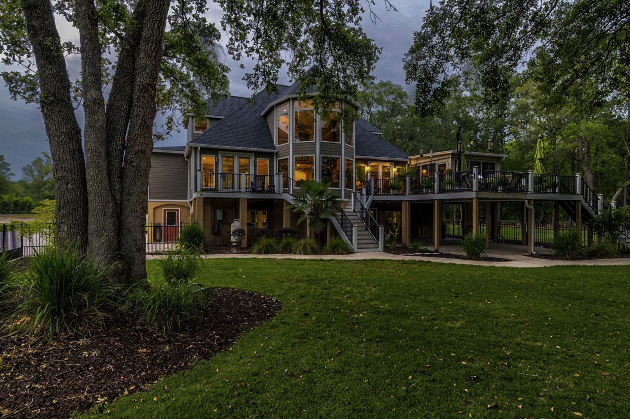 975 Mayfield Street Photo 69