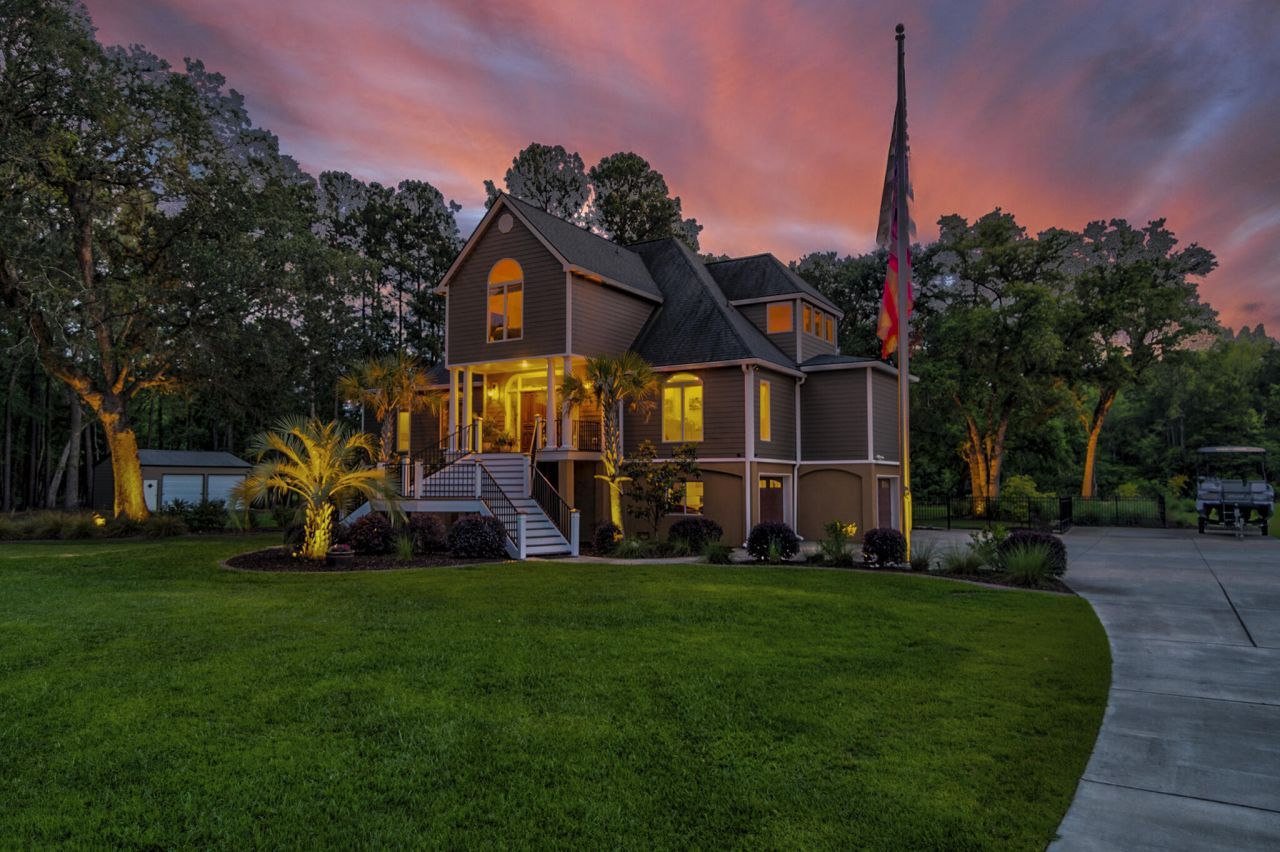 975 Mayfield Street Photo 73