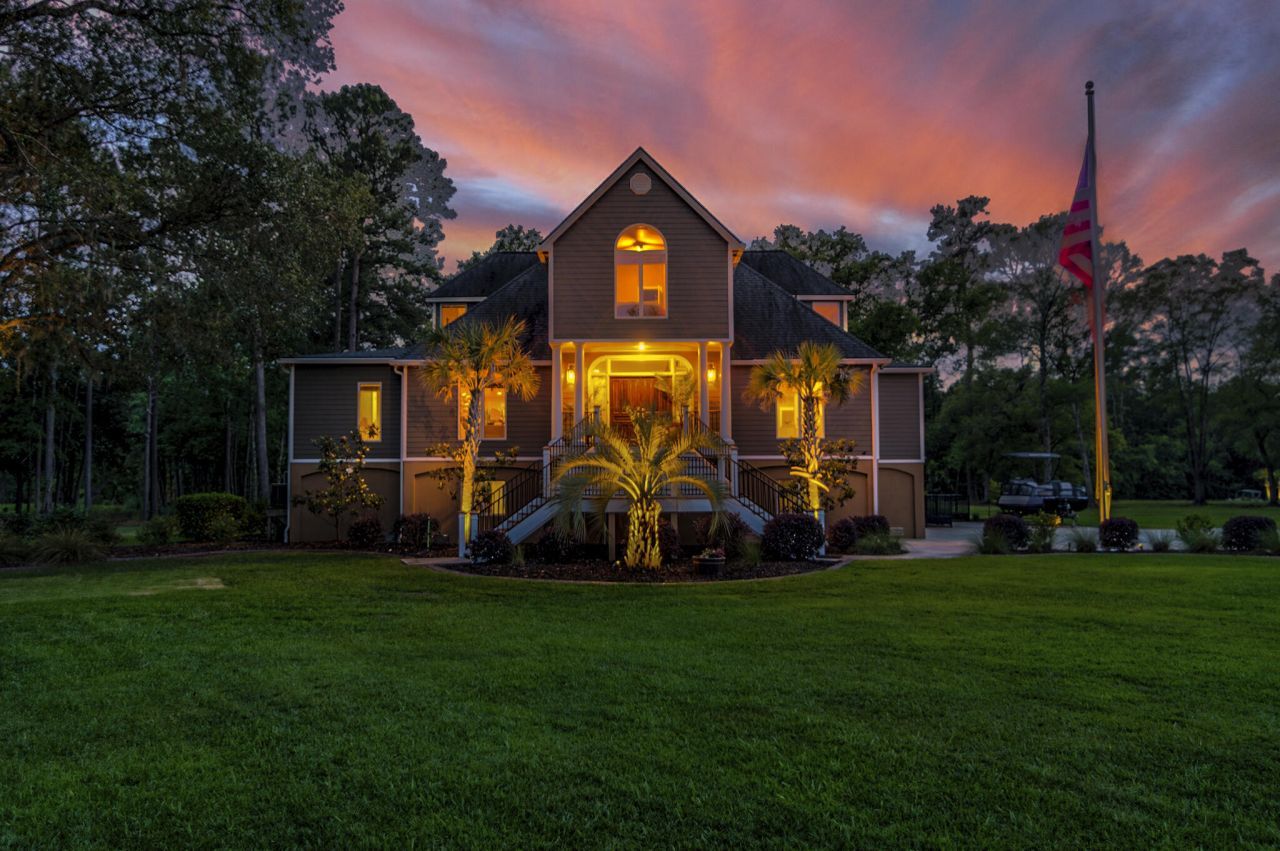 975 Mayfield Street Photo 74