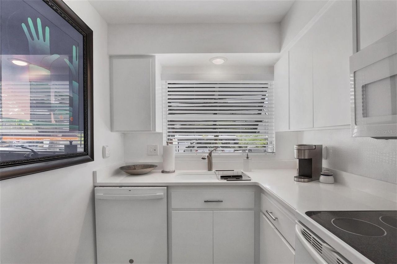 4660 Ocean Boulevard, Unit N1, Sarasota, FL 34242 Photo