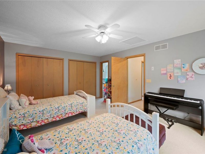 20745 Sun Meadow Trail, Strongsville, OH 44149 Photo 19