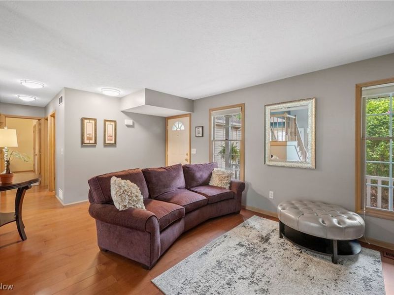 20745 Sun Meadow Trail, Strongsville, OH 44149 Photo 3