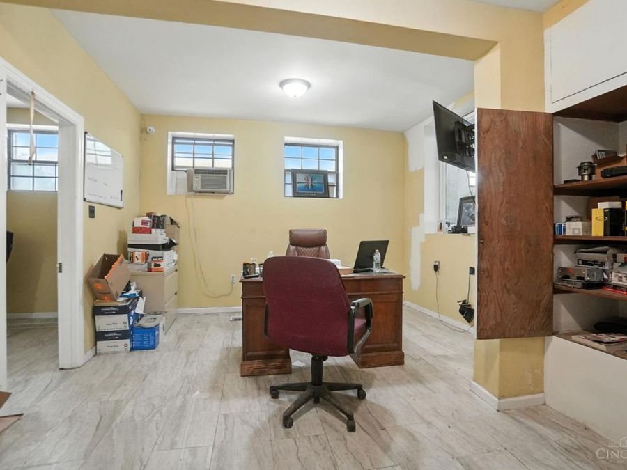 Property Image 40