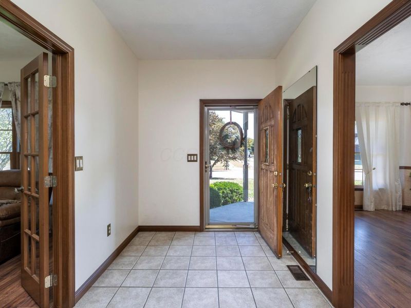 1210 Storybrook Drive, Washington Court House, OH 43160 Photo 5