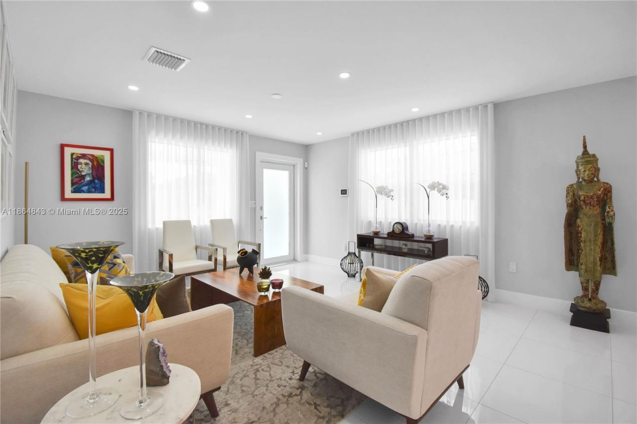 14441 S Biscayne River Rd, Miami, FL 33161 Photo