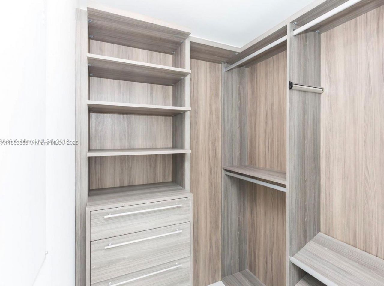 1300 S Miami Ave, Unit 1602, Miami, FL 33130 Photo