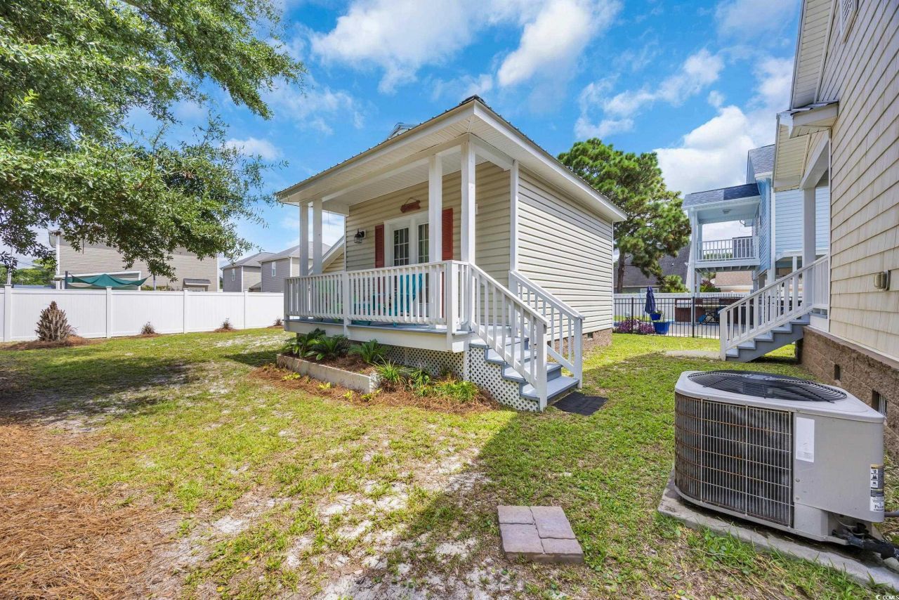 1612 Edge Dr. Photo 23