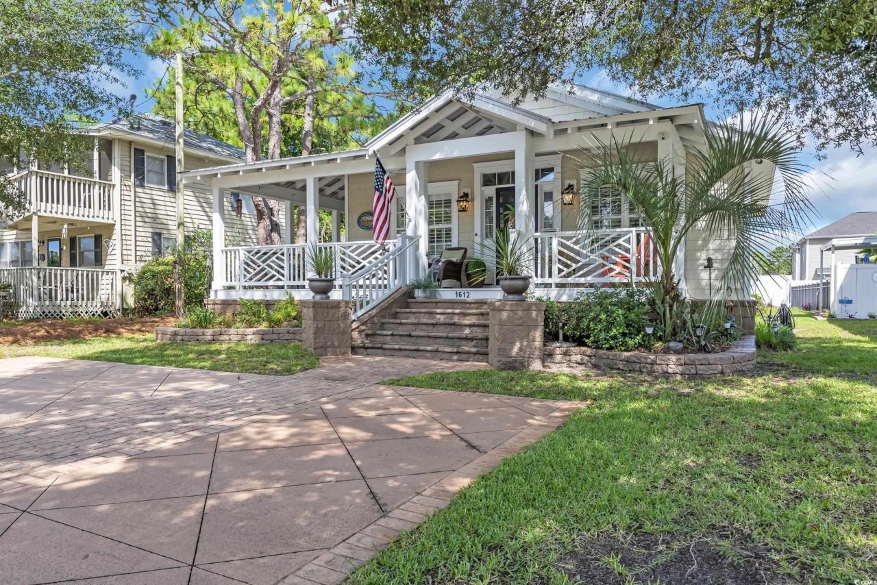 1612 Edge Dr. Photo 32