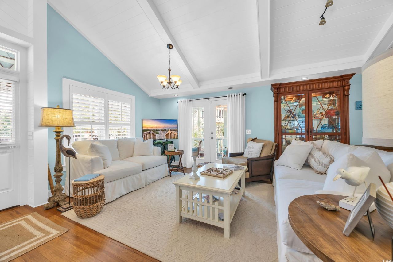 1612 Edge Dr. Photo 8