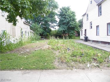 6707 Colgate Avenue, Cleveland, OH 44102