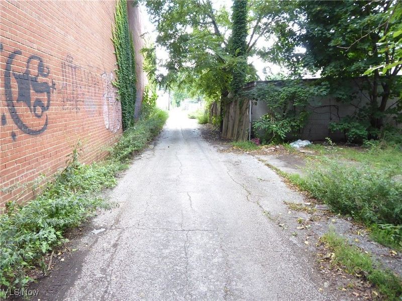 6707 Colgate Avenue, Cleveland, OH 44102 Photo 3