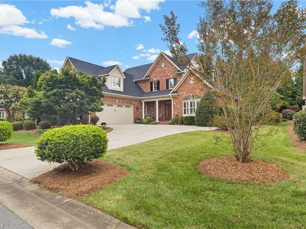 105 Sycamore Commons Lane, Advance, NC 27006