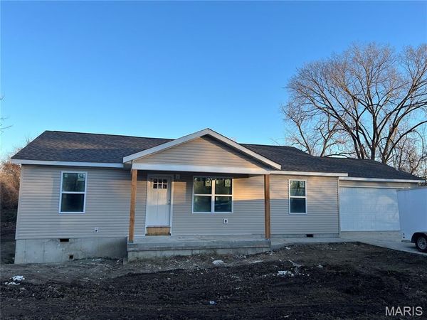 1002 W Coffman Street, Salem, MO 65560