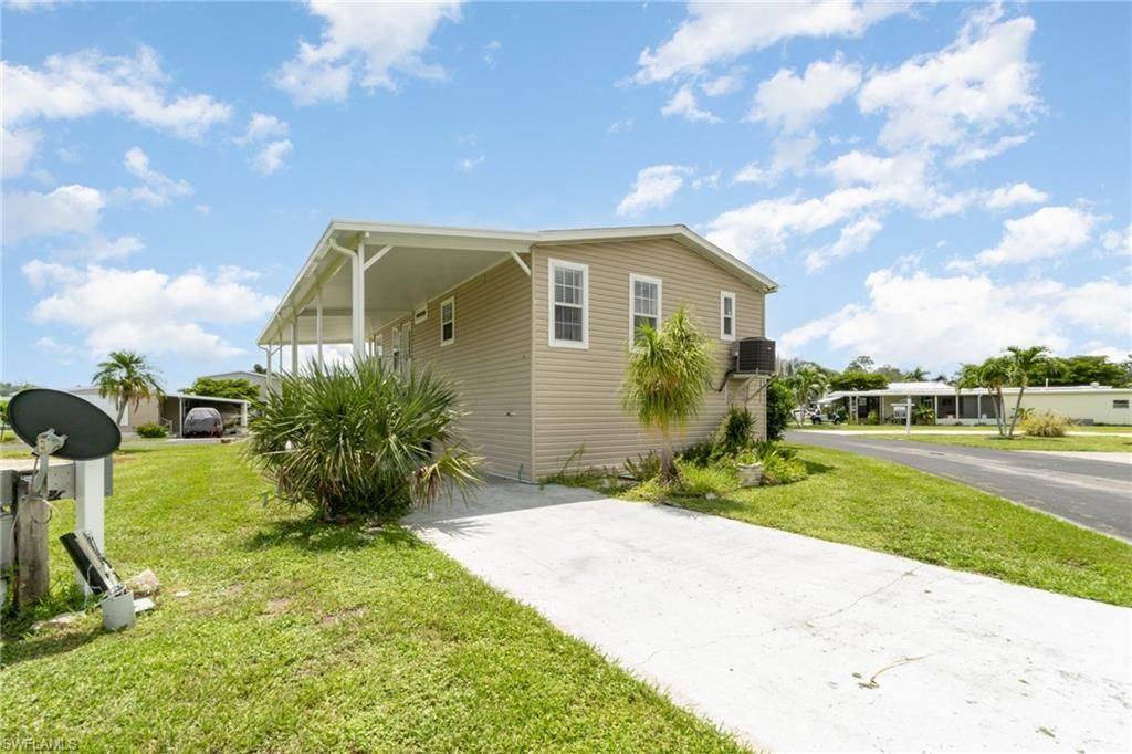 54 Sturbridge Ln, Fort Myers, FL 33908 Photo