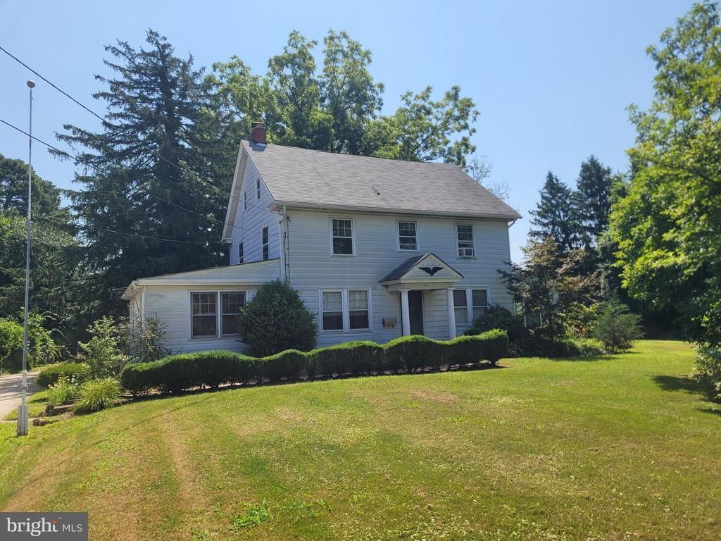 61 S Maple Avenue, Marlton, NJ 08053 Main Photo