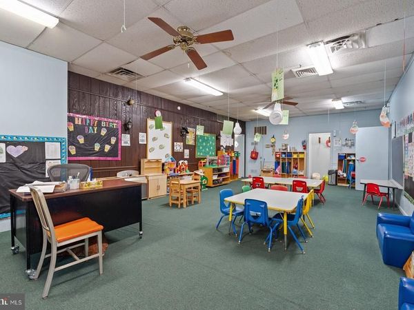 9 N DIAMOND STREET, CLIFTON HEIGHTS, PA 19018