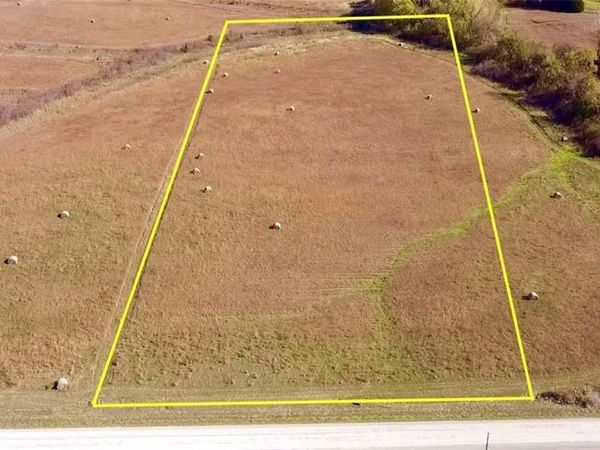 Lot 4 238th Street, Tonganoxie, KS 66086