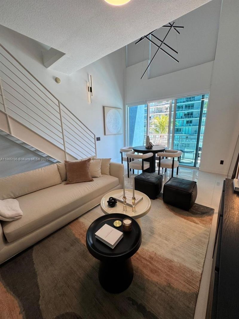 60 SW 13th St, Unit 1406, Miami, FL 33130 Photo