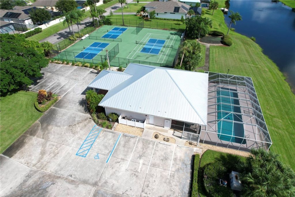 1579 Eagles Circle, Sebastian, FL 32958 Photo