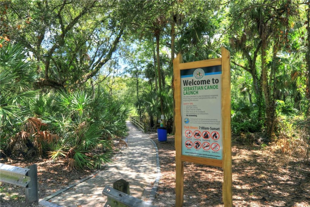 1579 Eagles Circle, Sebastian, FL 32958 Photo