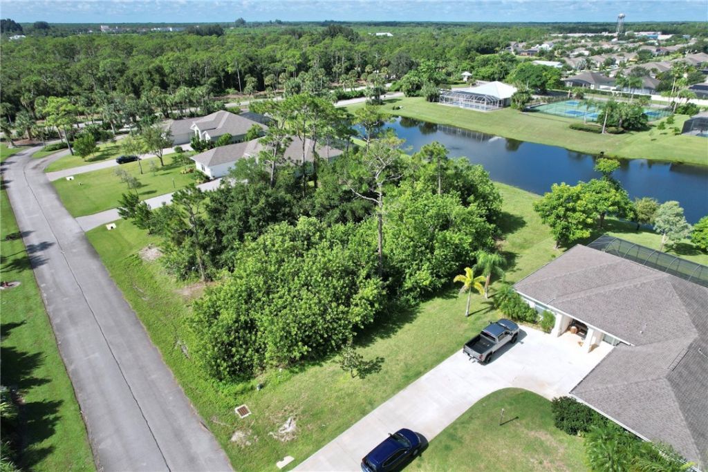 1579 Eagles Circle, Sebastian, FL 32958 Photo