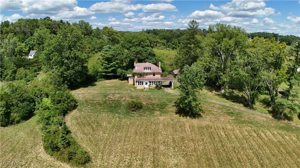 4395 West Pike, Zanesville, OH 43701