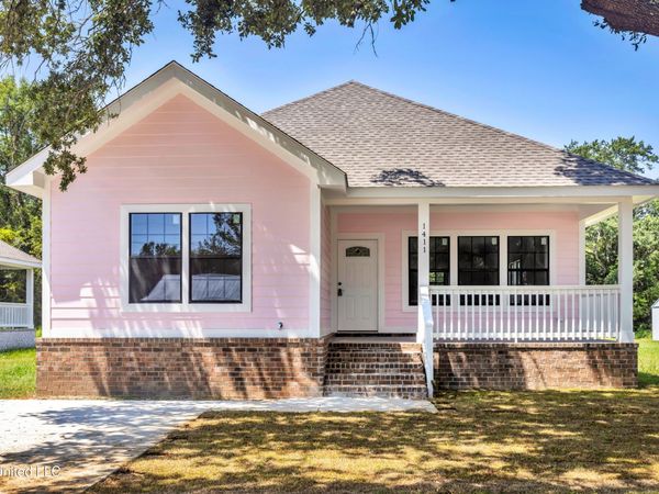 1411 Mantou Street, Pascagoula, MS 39567