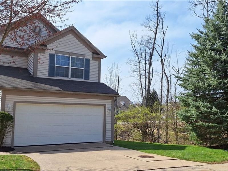 5355 Coventry Park Lane, Medina, OH 44256 Photo 2