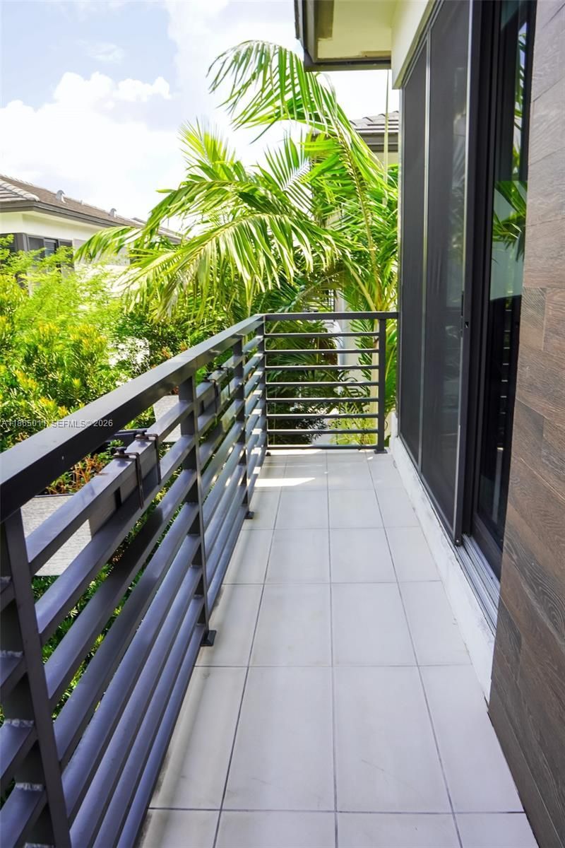 8263 NW 47th Ter, Doral, FL 33166 Photo