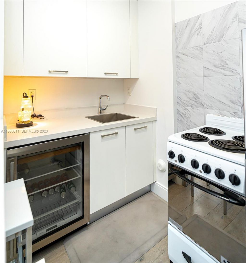 8263 NW 47th Ter, Doral, FL 33166 Photo