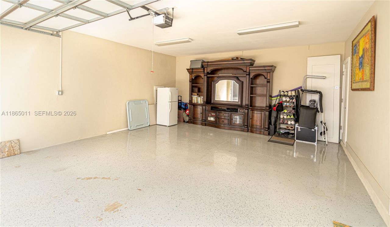 8263 NW 47th Ter, Doral, FL 33166 Photo