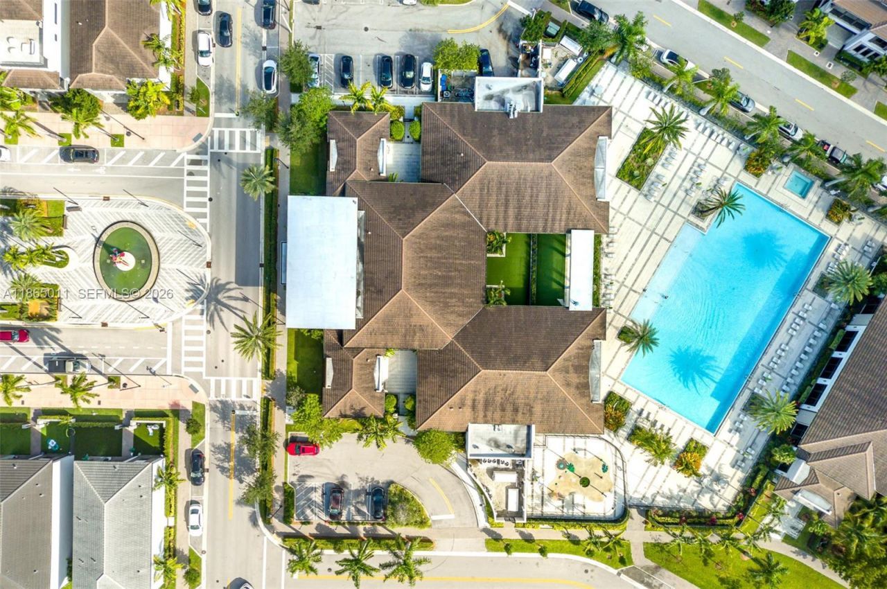 8263 NW 47th Ter, Doral, FL 33166 Photo