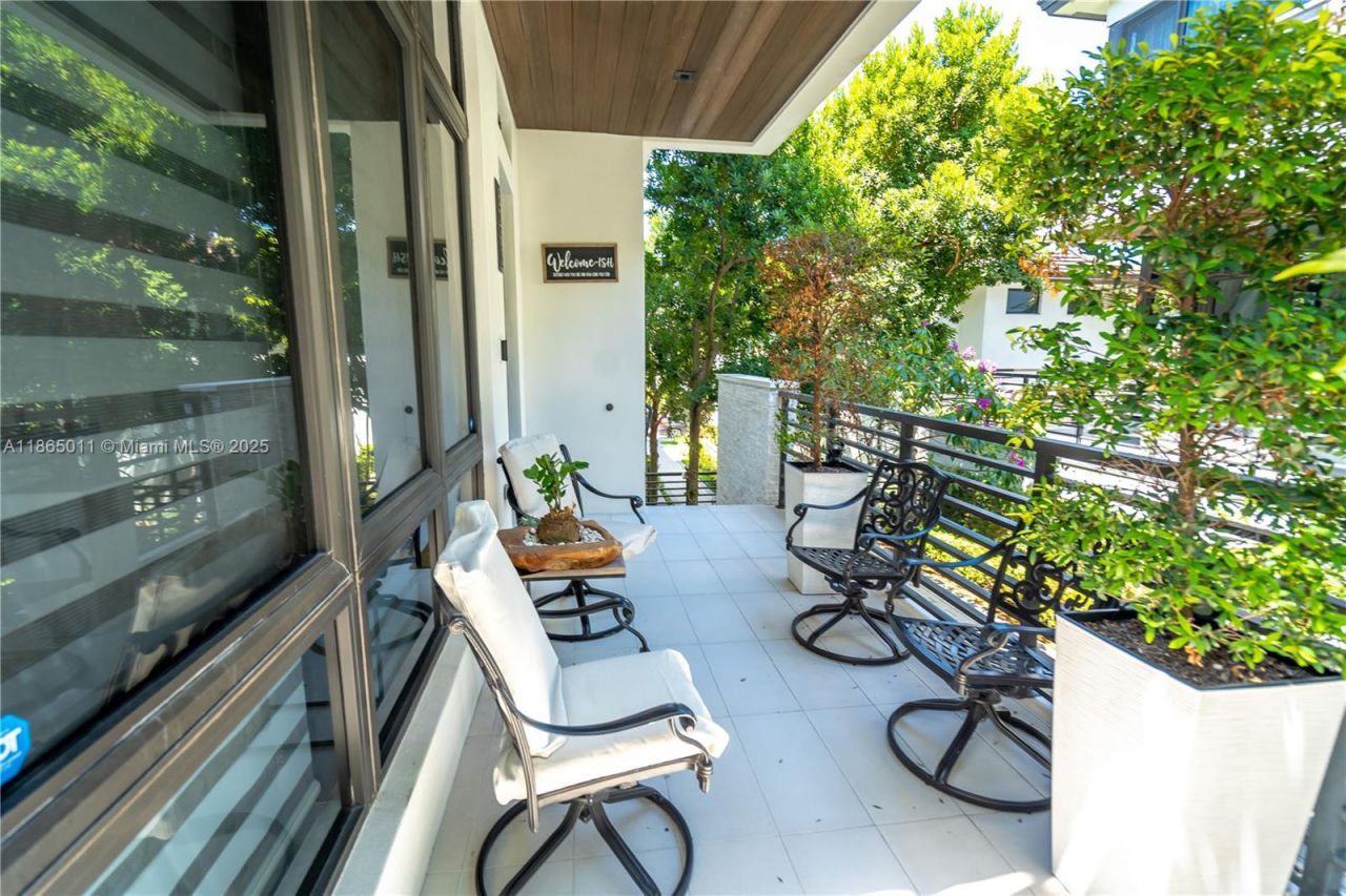 8263 NW 47th Ter, Doral, FL 33166 Photo