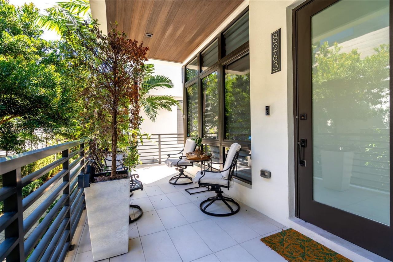 8263 NW 47th Ter, Doral, FL 33166 Photo