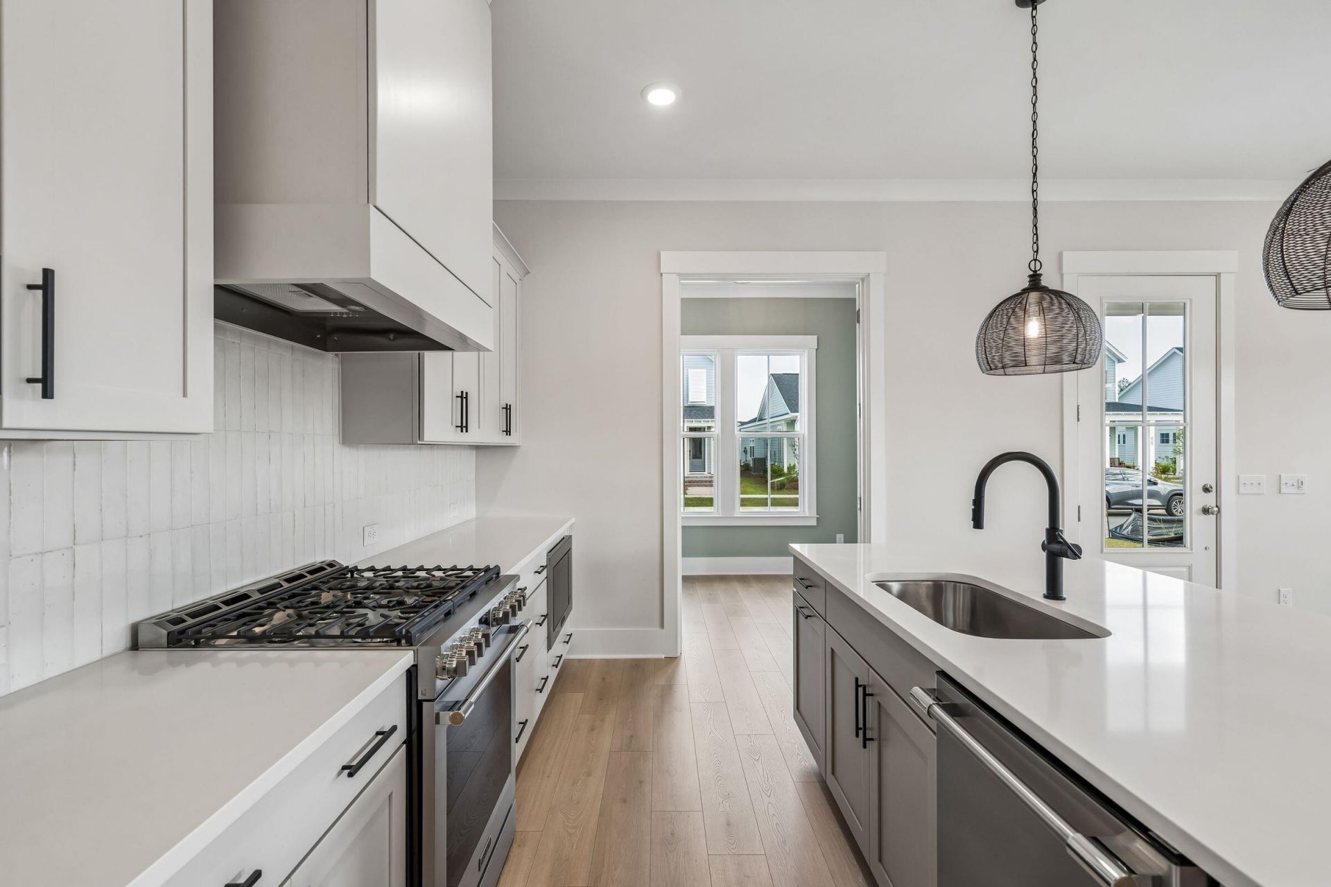 815 Gentle Breeze Drive Photo 12