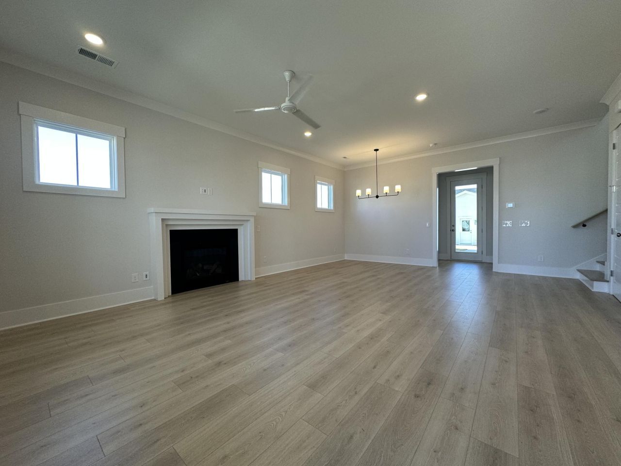 815 Gentle Breeze Drive Photo 2